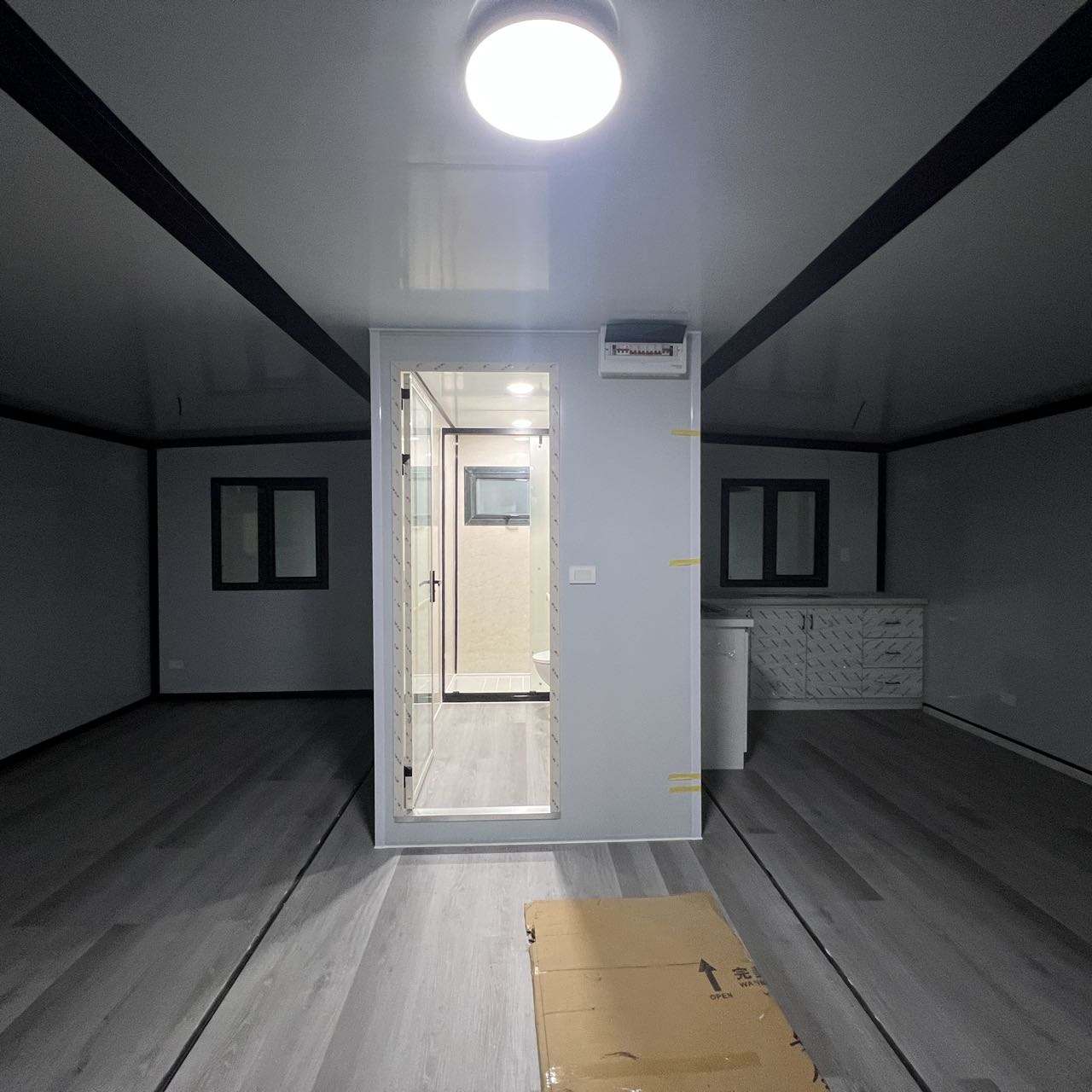 منزل حاويات مسبق الصنع للعيش ا - مراجعة Sustainable Living House وسعره
